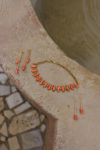 Chocker Coral